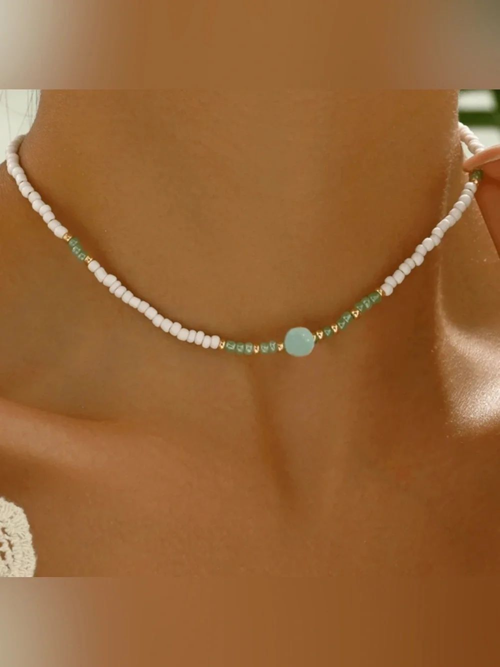 Delicate White Beaded Necklace N1515
